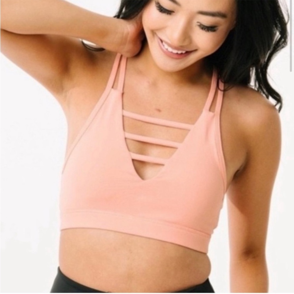 Zyia Active sports bra; peach strappy size XL